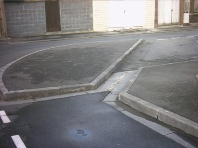spot check ==> deriere l'eglise st thérése